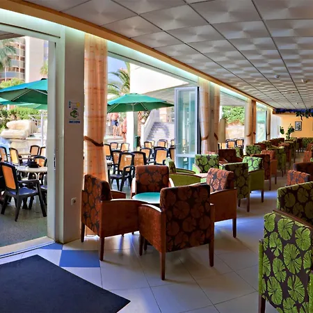 Alone Cala de Finestrat