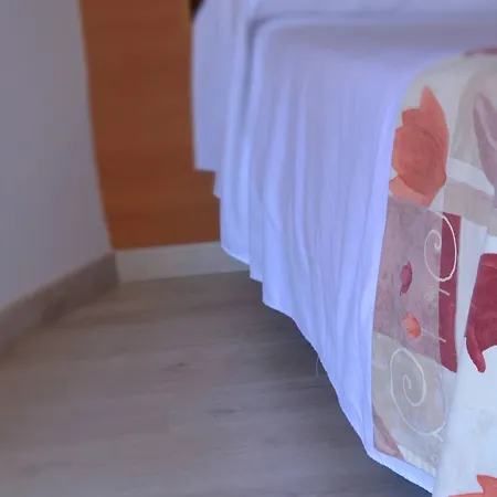 Hotell Alone 3*