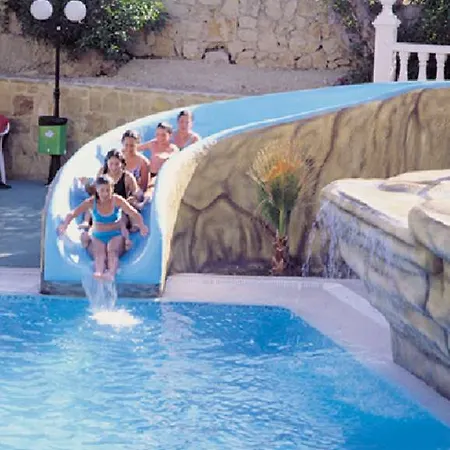 Alone 3* Cala de Finestrat