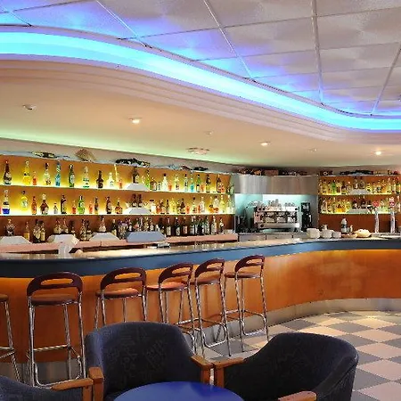 Alone Cala de Finestrat