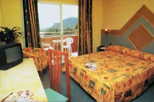 Alone Cala de Finestrat